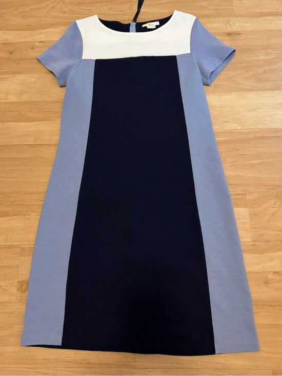 Boden Dresses & Skirts - Boden Colorblock Short Sleeve Blue White Midi Shift Dress Size 10